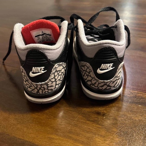 Nike Jordan 3 Infant Black Cement size 7 - Picture 4 of 4